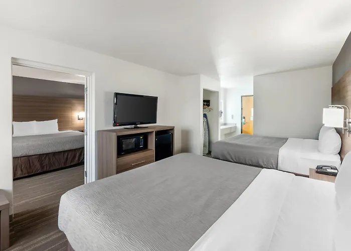 Quality Inn Near Seaworld - Lackland