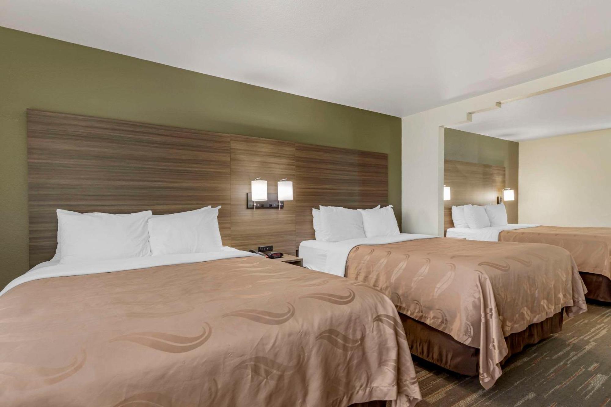 Quality Near Seaworld - Lackland Hotel 3*