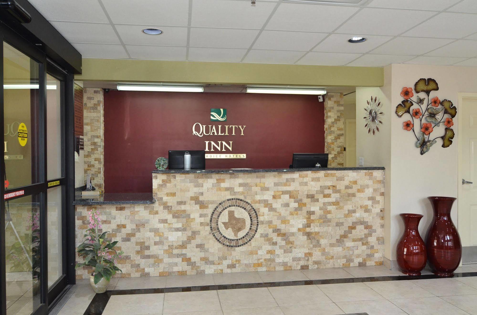 Hotel Quality Near Seaworld - Lackland