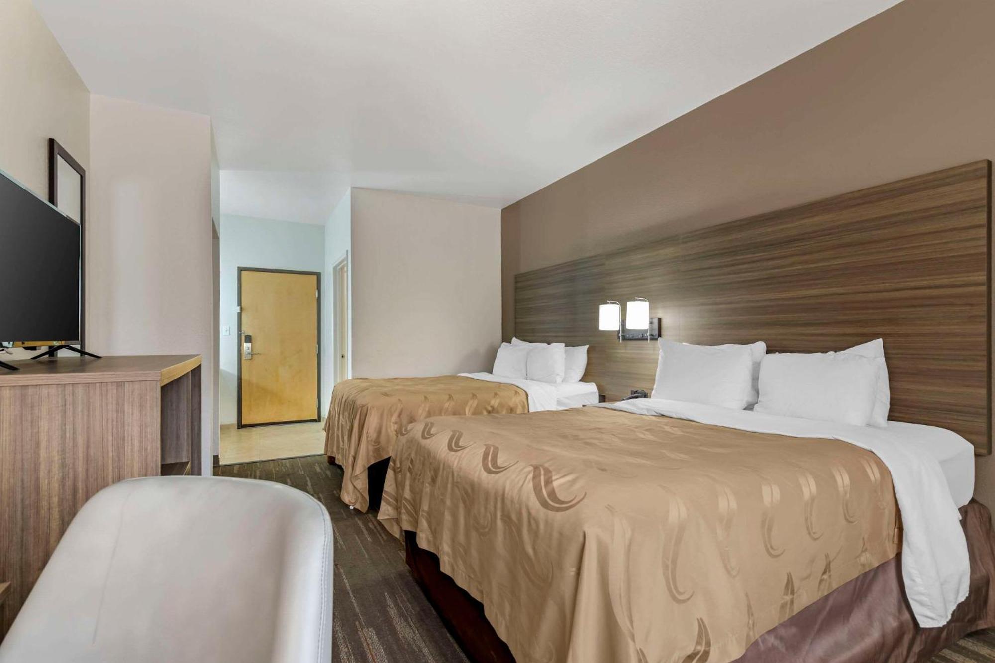 Quality Near Seaworld - Lackland Hotel 3*